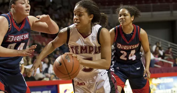 Women’s Basketball Holds Off Richmond on the Road, 77-67 Image