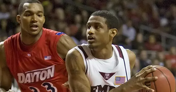 Ramone Moore