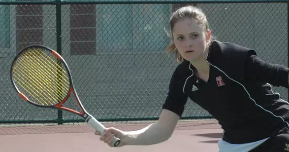 Women's Tennis Falls to Syracuse, 6-1 Image