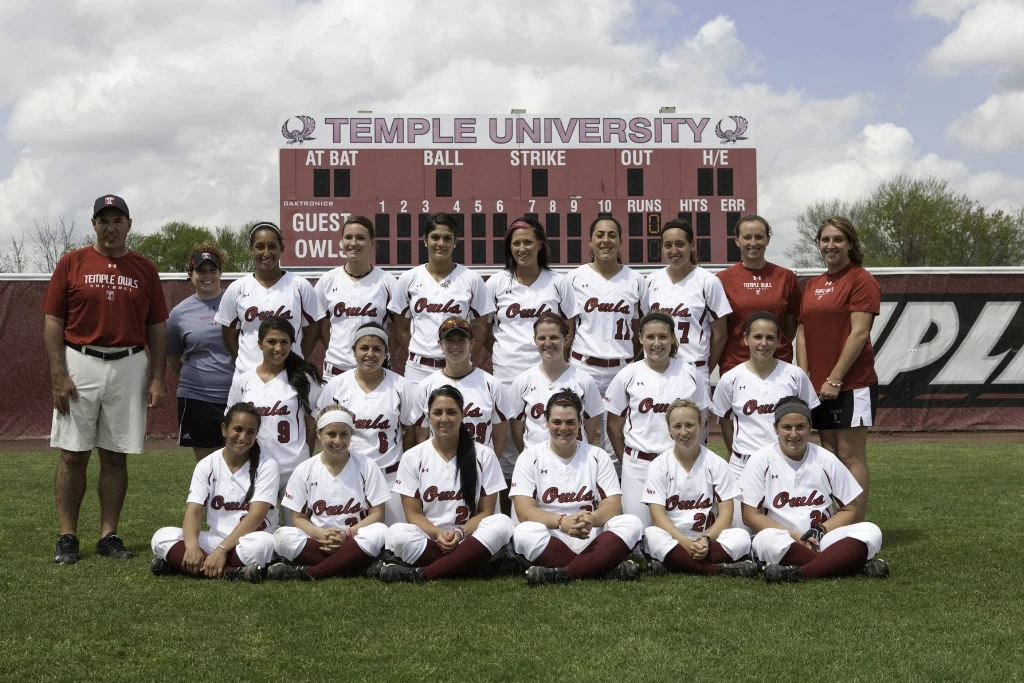 2011_Softball_Team