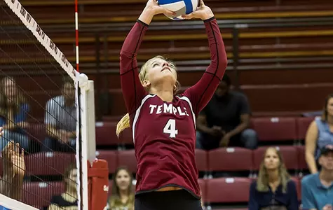 Volleyball Wins on the Road at Houston Image