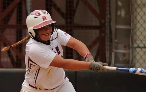 Owls' Softball Finishes Florida Trip with Two-Game Split on Saturday Image