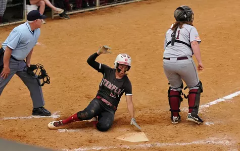 Prezioso Leads Softball to 4-0 Win Over Sacred Heart Image