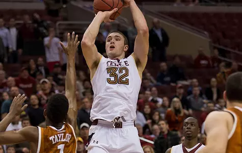 Men's Basketball Falls Just Short to #15/16 Cincinnati Despite Career-High 33 Points by Dalton Pepper Image