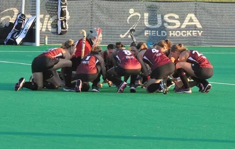 temple field hockey huddle