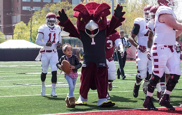 Leah Still