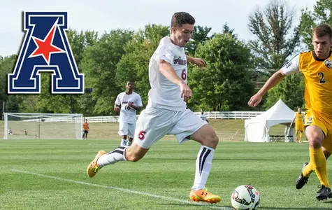 Senior Jared Martinelli