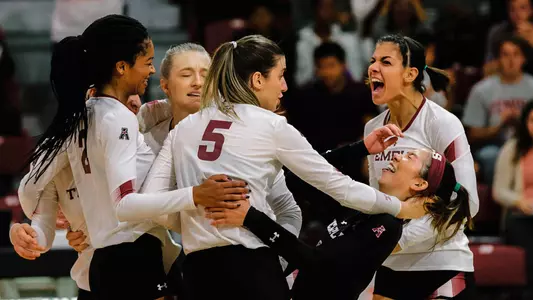Temple Volleyball