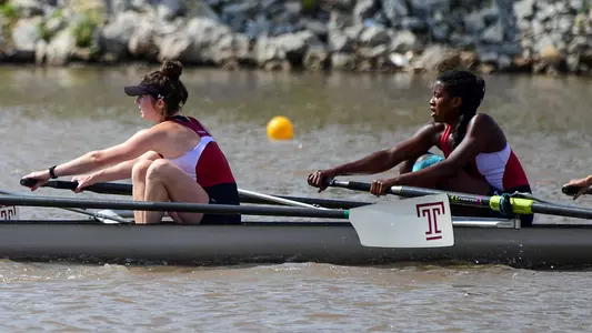 Kate McCulloch and Nadia Bagura race in the 2019 AAC Championships.