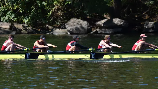 Temple's lightweight eight races on the Schuylkill.