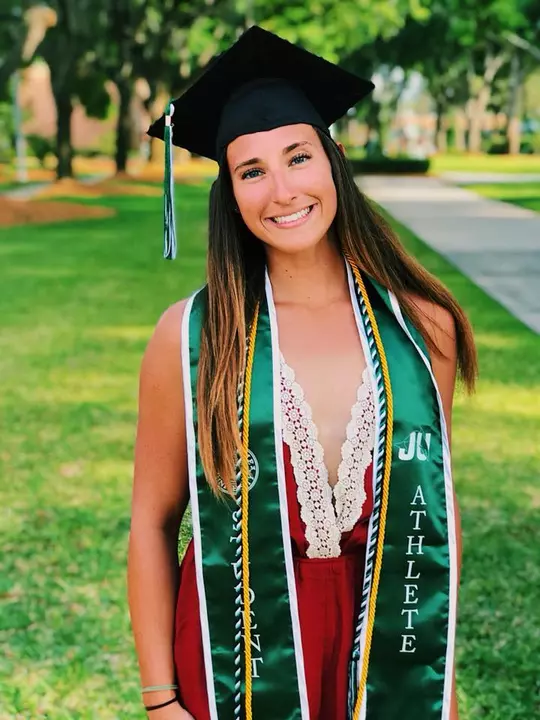 Stacey Price Headshot