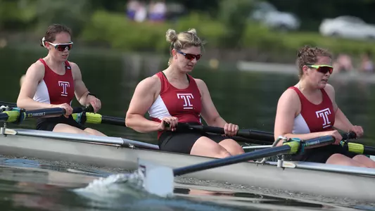 Elaine Tierney, Liz Kogan, Maggie Page row at the 2021 AAC Championships for Temple