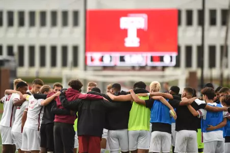 Men's Soccer HUDDLE