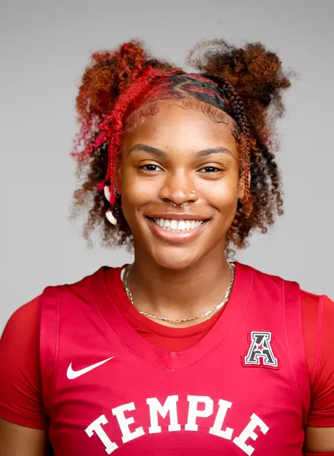 Makayla Waleed Headshot