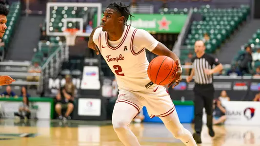 Owls Take On Monarchs in Diamond Head Classic Image