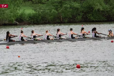 Women's Rowing 3V8 Dad Vail