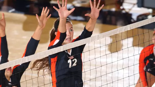 Gaby Palmeri (10), Tarah Wylie (12) (Photograph by Jeff Golden