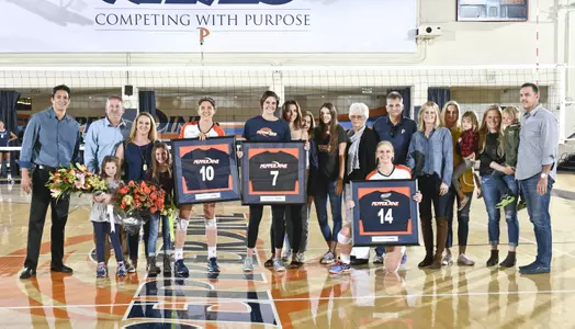 Seniors and Families - from left - Gaby Palmeri (10), Brooke Honeycutt (7) and Reegan Dennis (14) (Photo by Martin A. Folb).