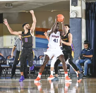 Matthew Atewe (Martin A. Folb photo)