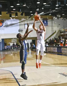 Colbey Ross (Martin A. Folb photo)