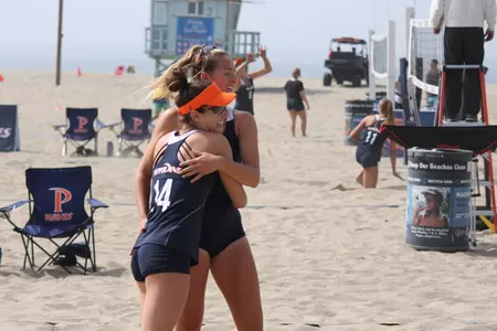 Deahna Kraft (31), Anika Wilson (14) (Photo by Roger Horne)