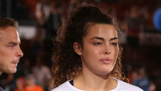 Taylor Akason (8) (Photo by Jeff Golden