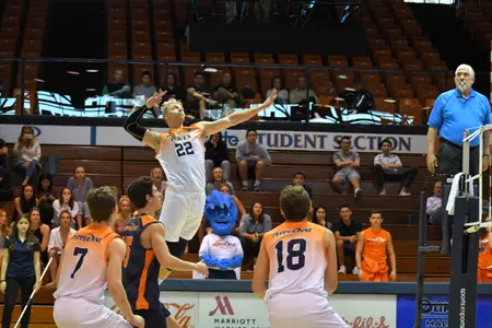 Alex Harthaller (22) (Photo by Sarah Otteman)