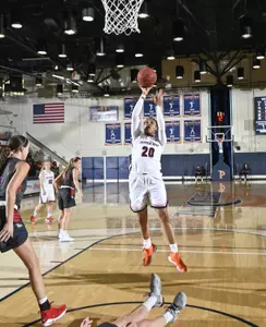 Tylinn Carter (20) (Photo by Martin A. Folb)