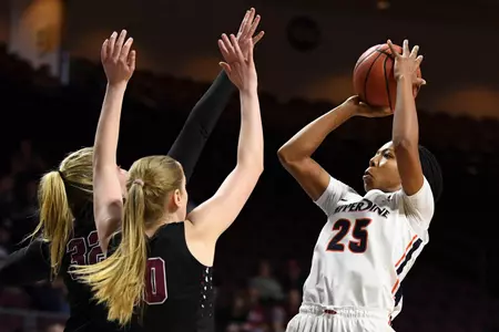Yasmine Robinson-Bacote (Kyle Terada/WCC photo)