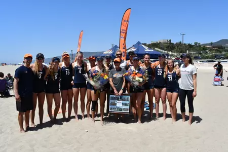 Maddie Dilfer (12), Delaney Knudsen, Nina Matthies, Corinne Quiggle (1), Marcio Sicoli and Team (Photo by Sarah Otteman)