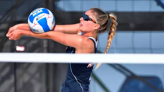 Nikki Lyons (4) vs. Hawai'i (NCAA Photos