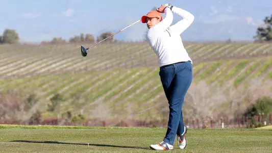 Hira Naveed at Bruin Wave Invitational