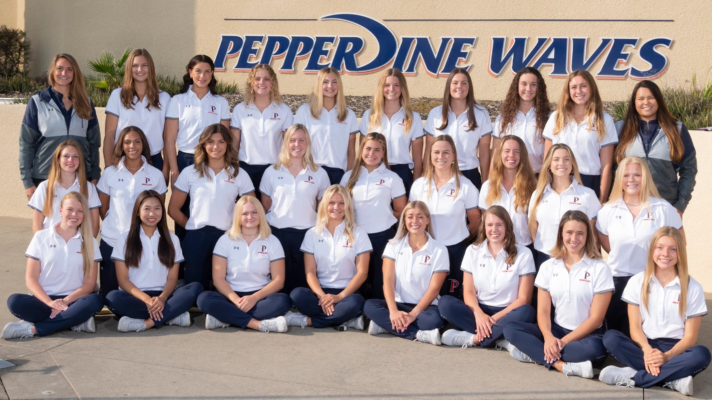 Swim Team Photo 2021-22