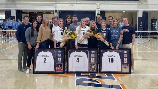 Women's Volleyball Seniors