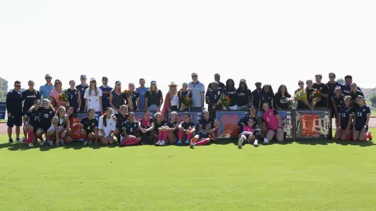 WSOC Seniors and Team