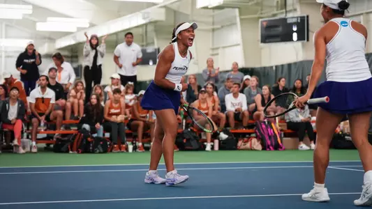 Savannah Broadus vs. Texas