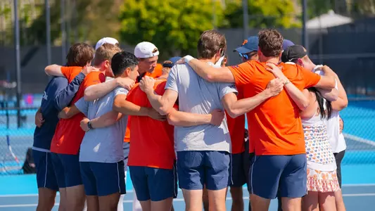 MTEN huddle vs. TCU