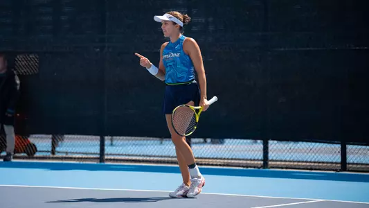 Nikki Redelijk vs. USC