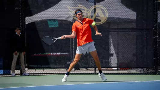 Maxi Homberg vs. USD