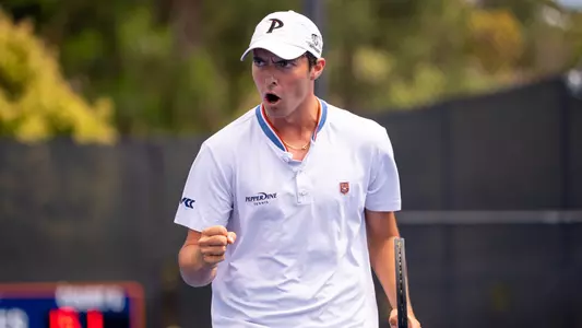 Maxi Homberg vs. USD