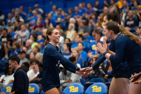 Emma McMahon vs. Pitt