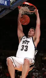 Aaron Gray dunks the ball against Louisville in the second half during.