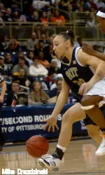 Ashleigh Braxton scored 13 points for Pitt.