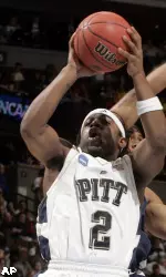 Levance Fields led Pittsburgh with 19 points.