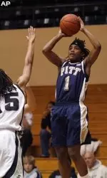 Shavonte Zellous surpassed the 2,000 point mark, netting 29 points in the victory.