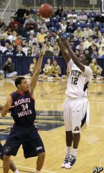 Asthon Gibbs led the No. 5 Panthers with 20 points