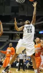 Shayla Scott finished with eight points and 10 rebounds against the Bearcats