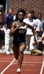 Cambrya Jones won the 60M, 200M and helped her relay team to a first place finish in the 4x400M relay over the weekend.