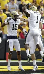 Devin Street celebrates a touchdown reception. (AP Photo)