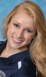 Senior Lindsay Offutt